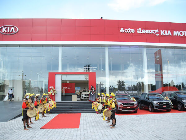 yelahanka bullet showroom